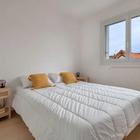 Decouverte En Duo En Plein Centre De *